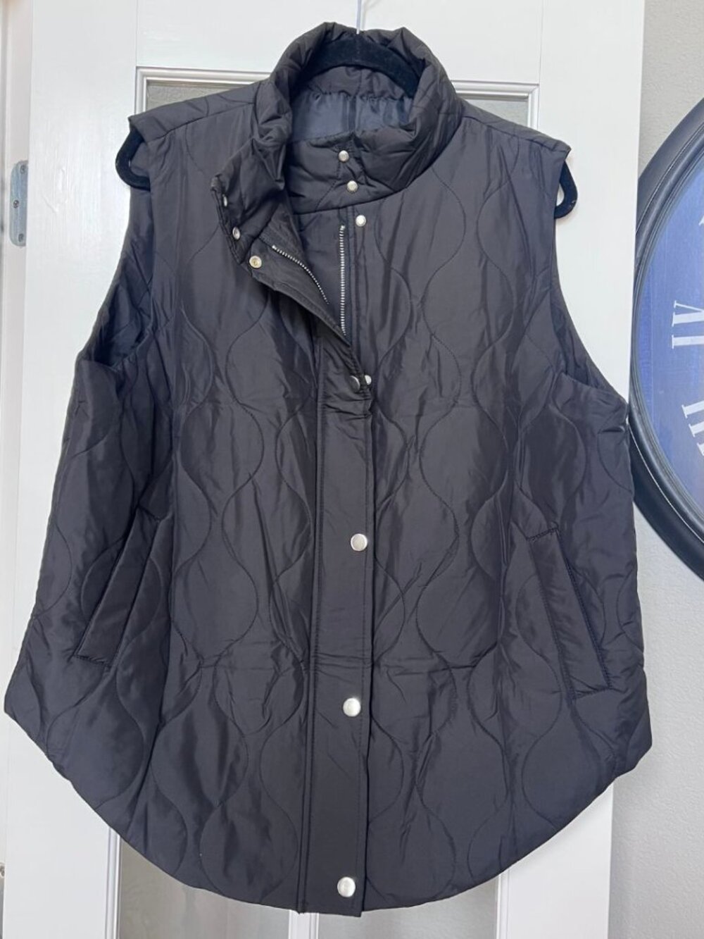 Lightweight Black Puffer Sleeveless Vest